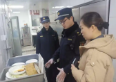 海澱城管“走街串巷”推動垃圾九一影视精細管理