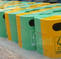 玻璃鋼（gāng）戶外環保垃圾桶（tǒng）