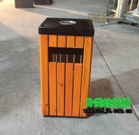 室（shì）內經典方形鋼木垃圾桶