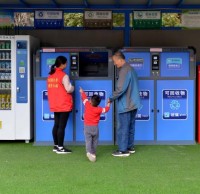 智能九一影视垃圾箱（xiāng）登陸永川街頭