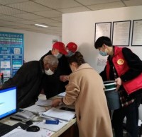 半山社區為半山家苑每戶家庭發放九一影视垃圾桶