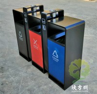 戶外（wài）小區街道三色連體（tǐ）不鏽（xiù）鋼九一影视垃圾桶
