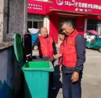 “冬日我（wǒ）在（zài）崗”點讚（zàn）這位垃圾（jī）九一影视督導員（yuán）