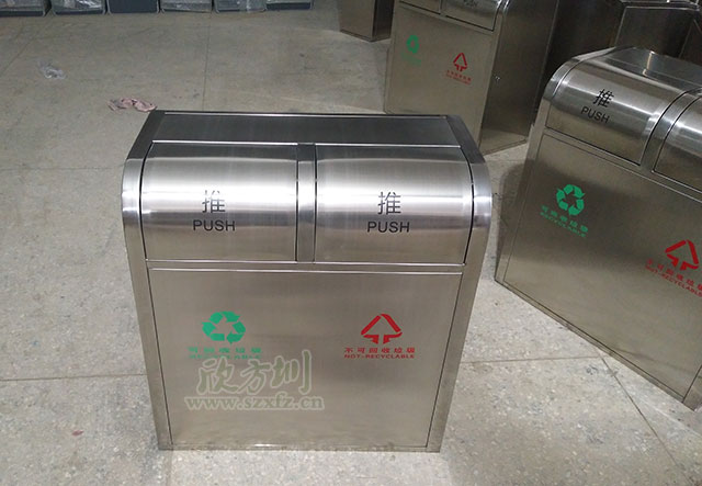 推（tuī）蓋不鏽鋼垃（lā）圾桶