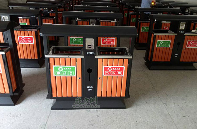 街道鋼木（mù）垃圾桶