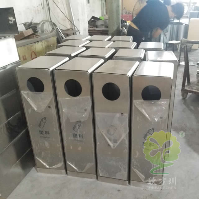 分（fèn）類垃（lā）圾桶