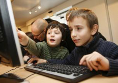 購買中走絲機床前先（xiān）要了解什麽？