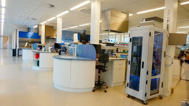 快走絲線切割客戶實（shí）驗室場地