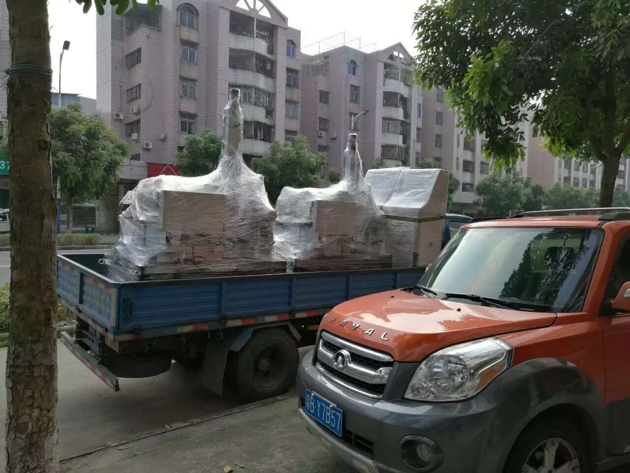 線切割（gē）機床發貨照片