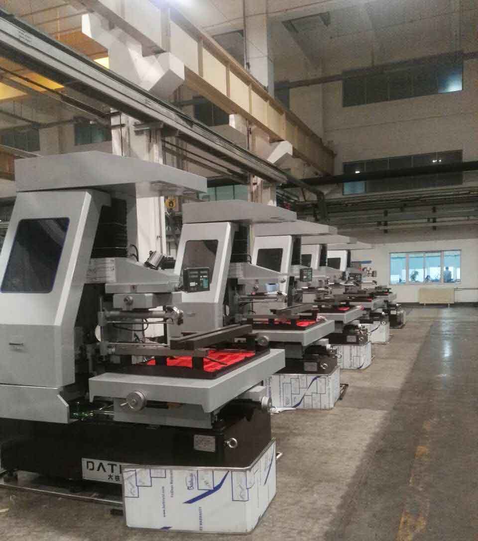 大錐度伺服中走絲現場安裝