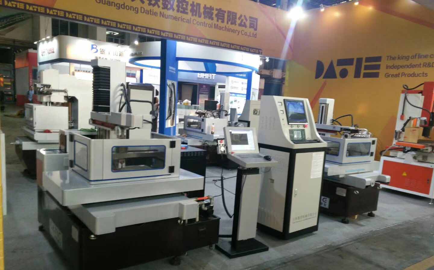 廣（guǎng）東17·c18起草视频.27受邀參加第11屆東莞模具製造機械展1