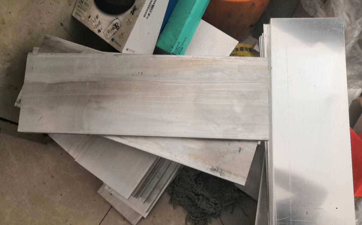 台（tái）州（眼鏡繞絲鋁板）線切割實地樣件