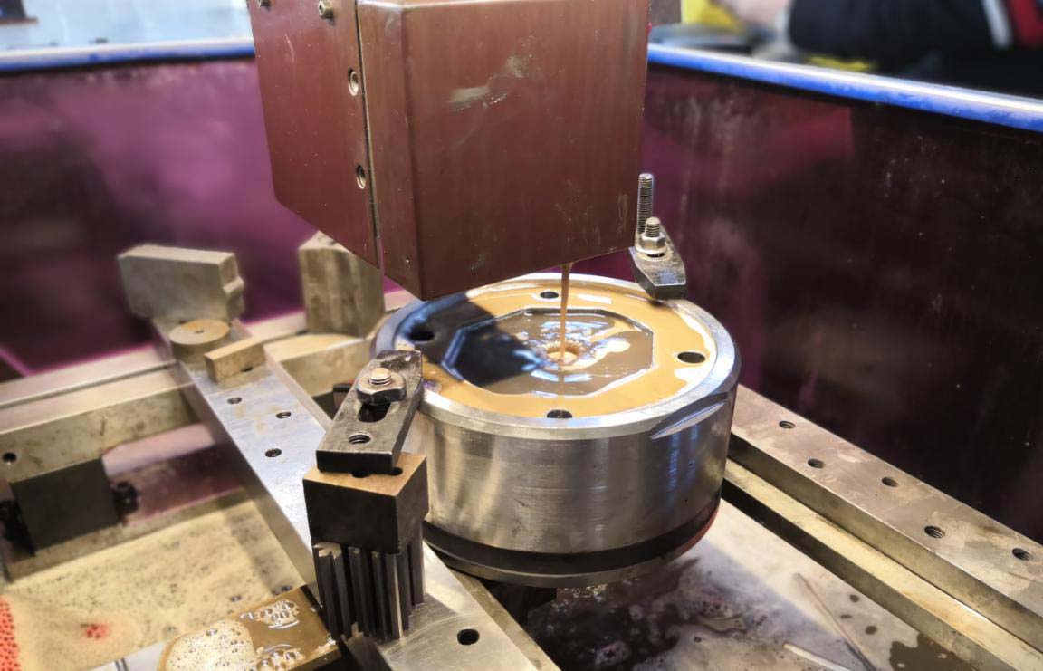 電火花線切割鋁型材模具（jù）