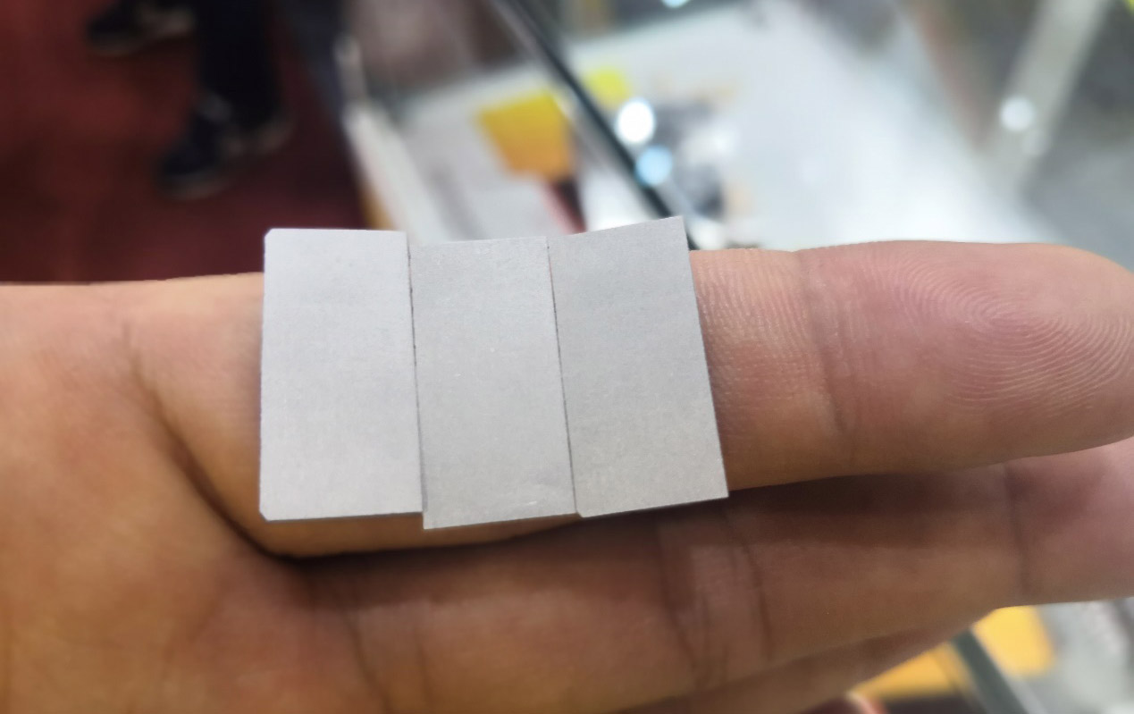 大（dà）鐵全閉環伺服中走絲樣件