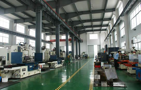 浙江浩天實業（yè）有限公司模具（jù）車間