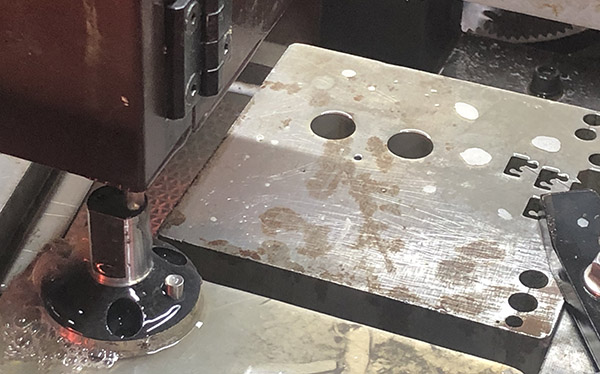 中走絲線切割（gē）加工