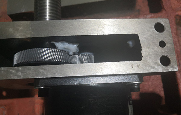 線切割進刀口（kǒu）有線痕解決辦法