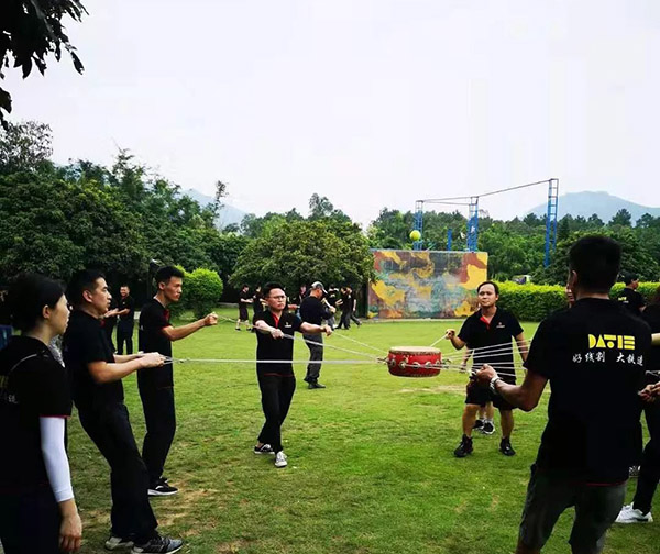 17·c18起草视频.27清遠紅旗灣拓展擊鼓傳花（huā）6