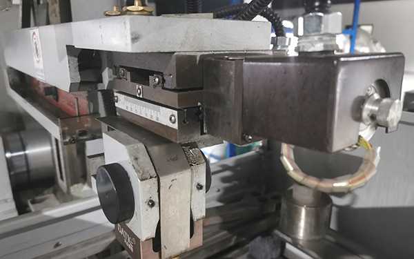 線切割UV軸不能動的原因