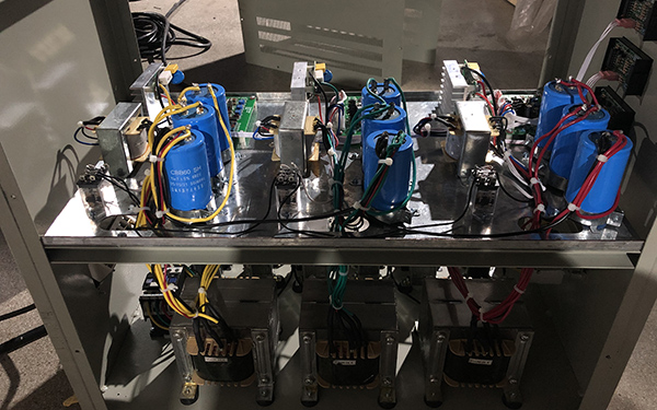 線切割機床穩（wěn）壓器內（nèi）部結構